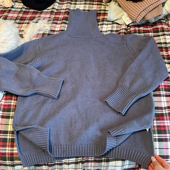 Kittenish Knit Sweater - Picture 3 of 3